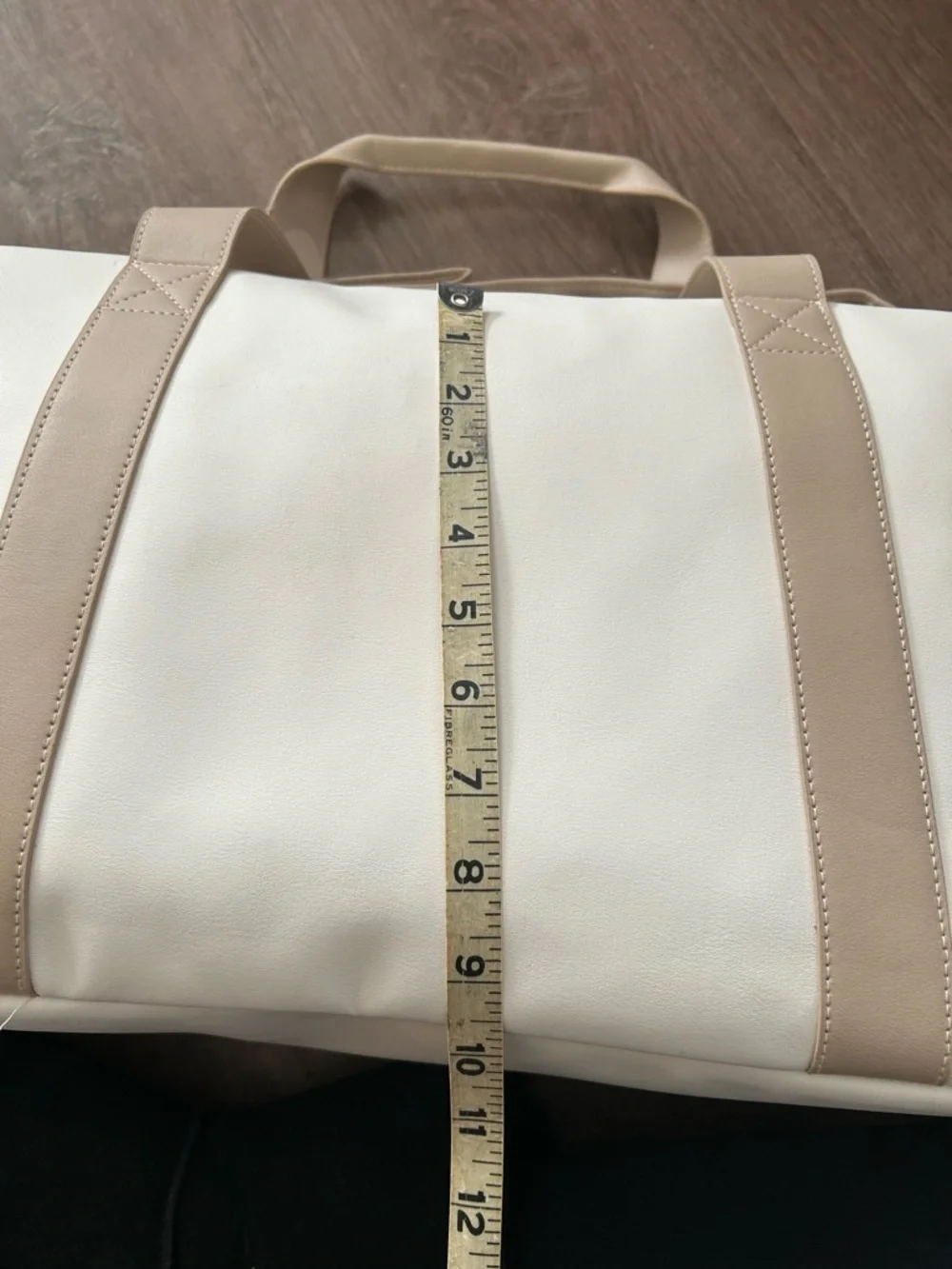 Disney NWT Winnie the Pooh Cream Weekender Bag - Picture 8 of 9